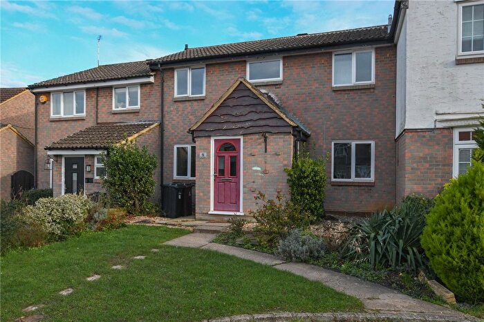 3 Bedroom Terraced House For Sale In Wren Close, Wokingham, Berkshire, RG41