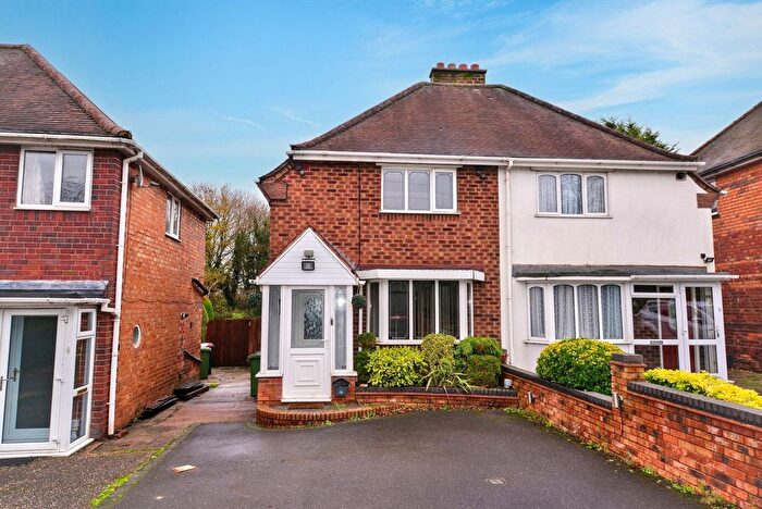 3 Bedroom Semi Detached House For Sale In Lichfield Road, Coleshill, B46