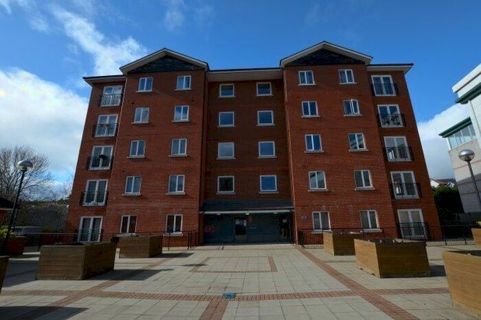 2 Bedroom Flat To Rent In John Dyde Close, Bishop's Stortford, CM23