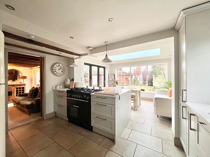 4 Bedroom Detached House To Rent In Rectory Avenue, Wollaton, NG8