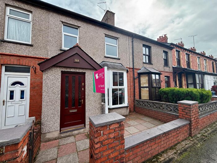 3 Bedroom House For Sale In Orme Road, Bangor, LL57