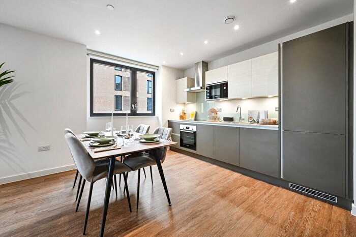 2 Bedroom Apartment To Rent In Equipment Works, Vanguard Wy, E17