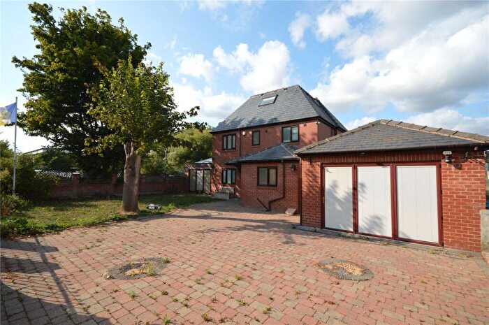 3 Bedroom Detached House For Sale In Lock Fall House, Thwaite Lane, Leeds, West Yorkshire, LS10