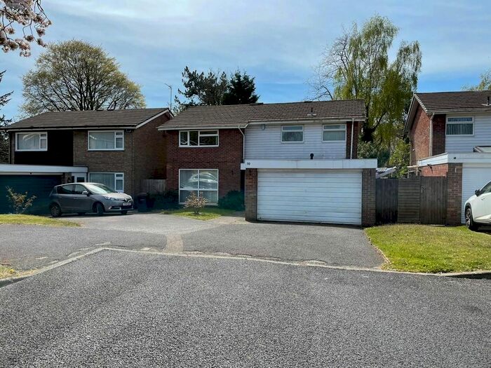 4 Bedroom Detached House To Rent In Malcolmson Close, Edgbaston, Birmingham, B15