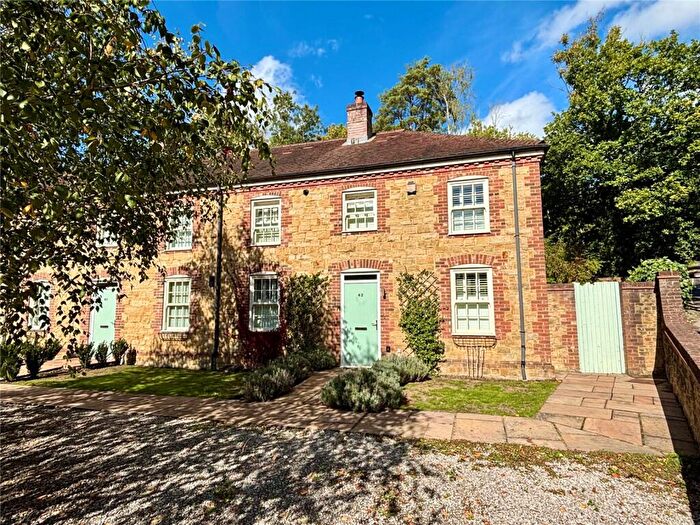 2 Bedroom End Of Terrace House For Sale In Dodsley Lane, Midhurst, West Sussex, GU29