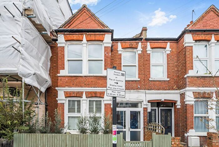 2 Bedroom Maisonette To Rent In Woodbury Street, Tooting Broadway, London, SW17