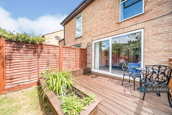 2 Bedroom End Of Terrace House To Rent In Fleetham Gardens, Lower Earley, Reading, RG6