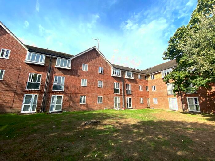 1 Bedroom Flat To Rent In Shirley Road, Southampton, SO15