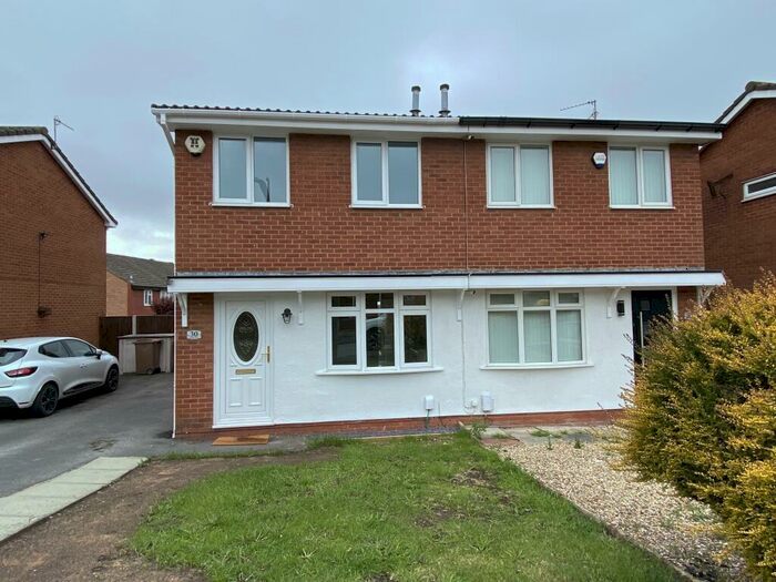 2 Bedroom House To Rent In Statham Road, Prenton, CH43
