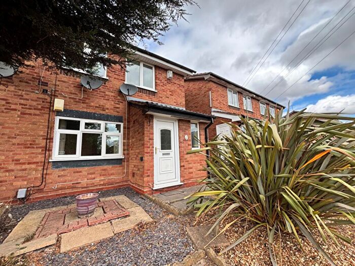 2 Bedroom Maisonette To Rent In Cecil Drive, Oldbury, B69