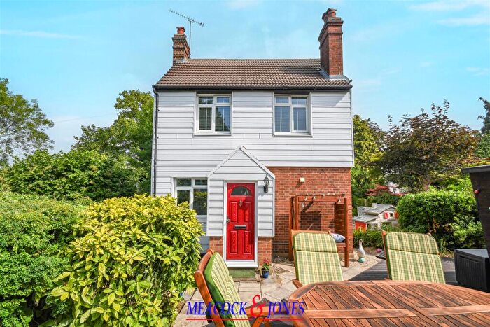 2 Bedroom Detached House For Sale In Cromwell Road, Warley, Brentwood, CM14