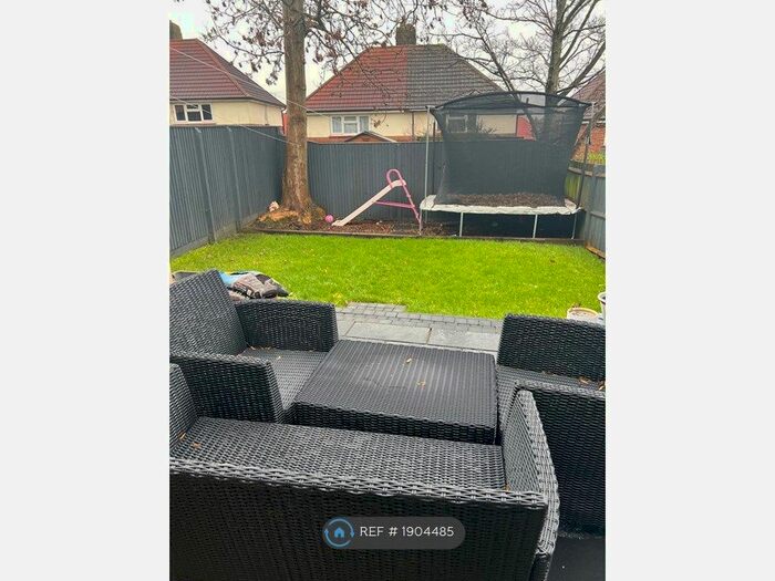 2 Bedroom Semi-Detached House To Rent In Stonecross Road, Brighton, BN2