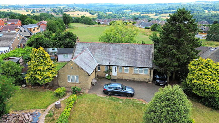 4 Bedroom Detached Bungalow For Sale In Highgate Lane, Lepton, Huddersfield, HD8