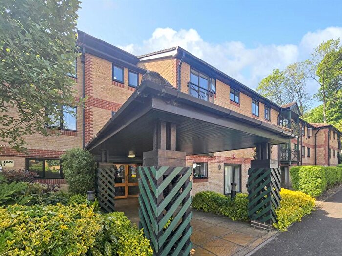 1 Bedroom Flat To Rent In Tongdean Lane, Preston, Brighton, BN1