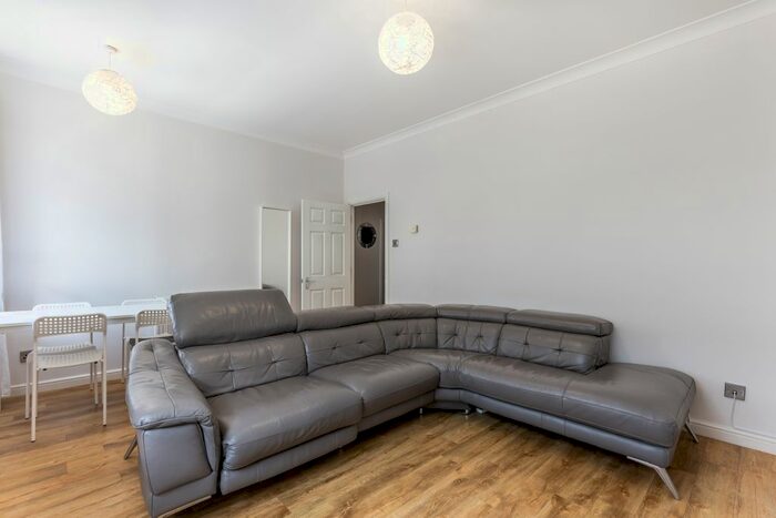 2 Bedroom Flat To Rent In Hugh Street, London, SW1V