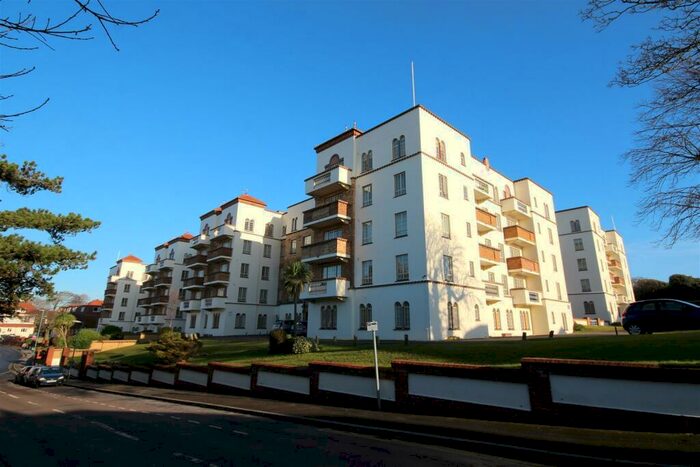2 Bedroom Flat To Rent In San Remo Towers, Sea Road, Bournemouth, BH5