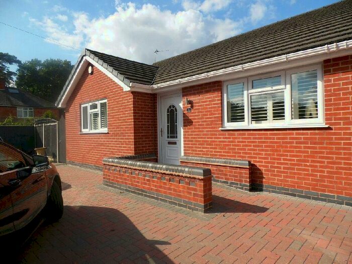 2 Bedroom Semi-Detached Bungalow To Rent In Gloucester Crescent, Wigston, LE18