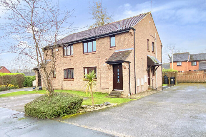 2 Bedroom Flat To Rent In Eavestone Grove, Harrogate, HG3