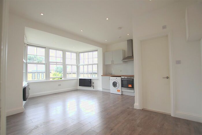 Studio To Rent In The Ridgeway, Enfield, EN2