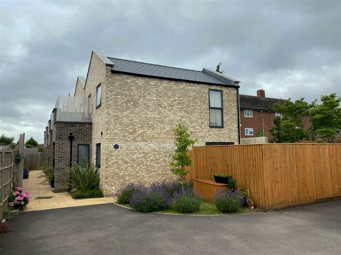 2 Bedroom End Of Terrace House To Rent In Swindon Road, Cheltenham, GL51