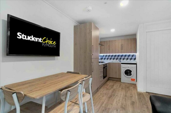 2 Bedroom Apartment To Rent In Clifton Place, Plymouth, PL4