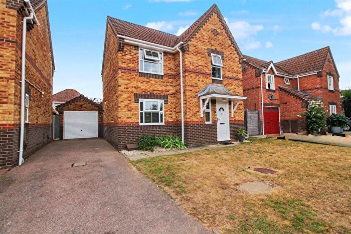 3 Bedroom Detached House For Sale In Freshwater Way, Drayton, NR8