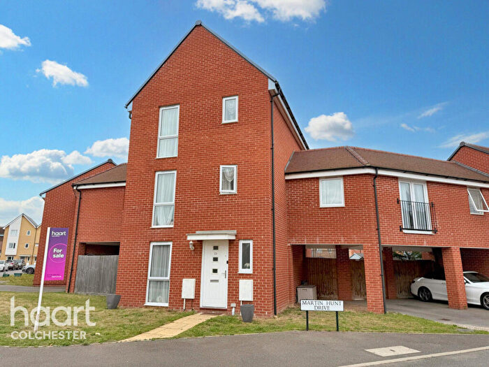 5 Bedroom Detached House For Sale In Martin Hunt Drive, Colchester, CO3