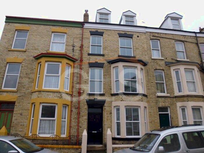 1 Bedroom Flat To Rent In Queens Terrace, Scarborough, YO12
