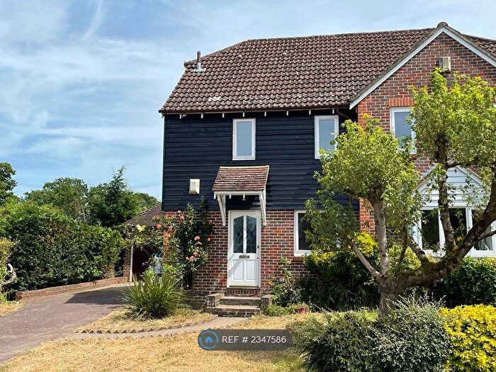 1 Bedroom End Of Terrace House To Rent In Brindles Field, Tonbridge, TN9