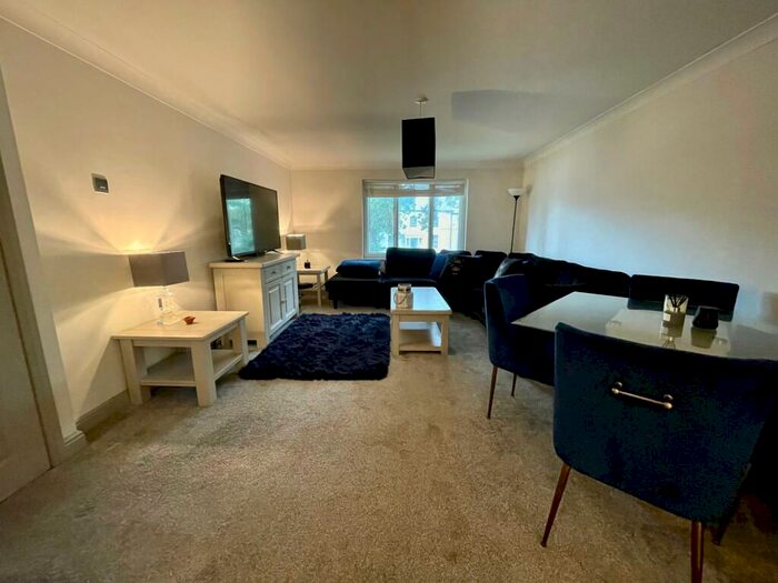 2 Bedroom Flat To Rent In Hagley Road, Birmingham, B16