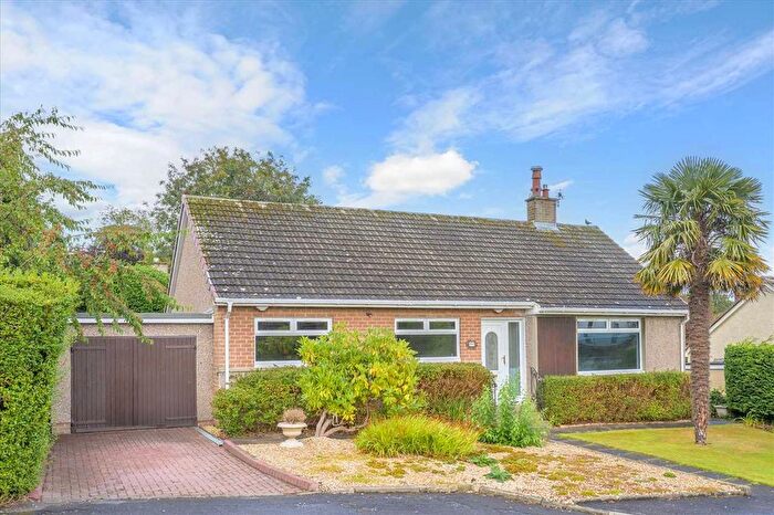 3 Bedroom Detached Bungalow For Sale In Dovecot Park, Aberdour, KY3