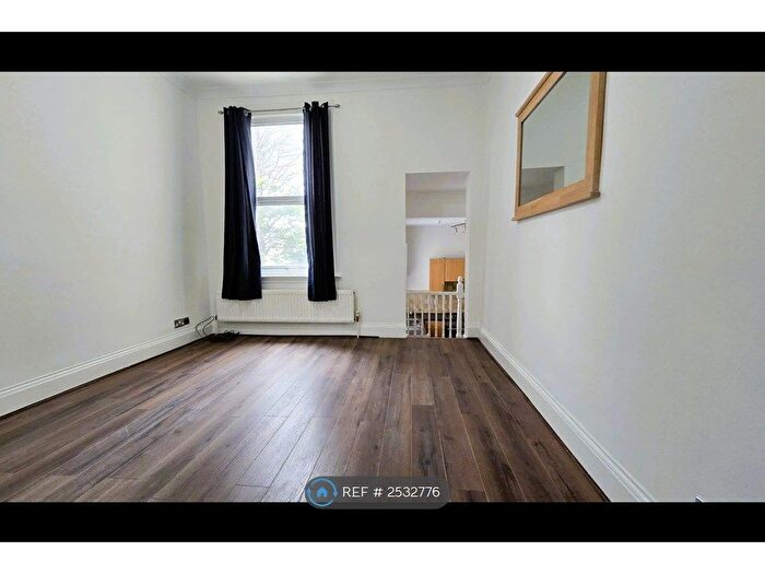 2 Bedroom Flat To Rent In Church Street, London, N9