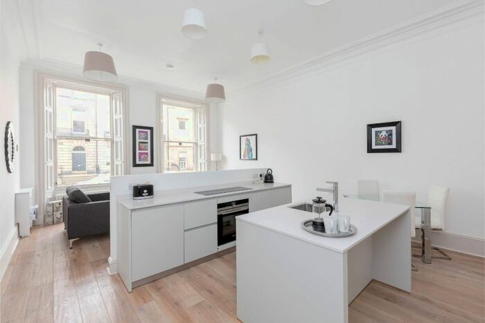2 Bedroom Flat To Rent In Chester Street, West End, Edinburgh, EH3