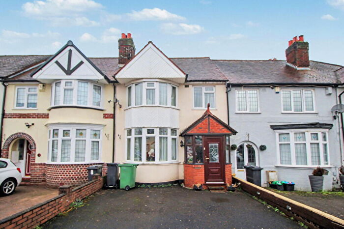 3 Bedroom Terraced House For Sale In Newlands Drive, Halesowen, B62