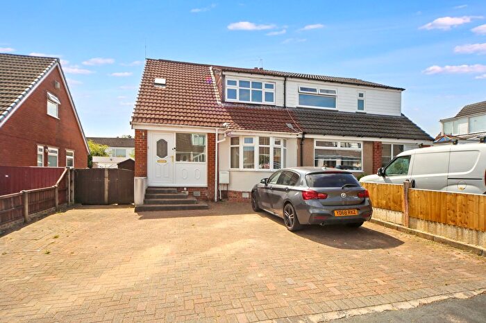 3 Bedroom Semi Detached House For Sale In Redgrave Rise, Wigan, WN3