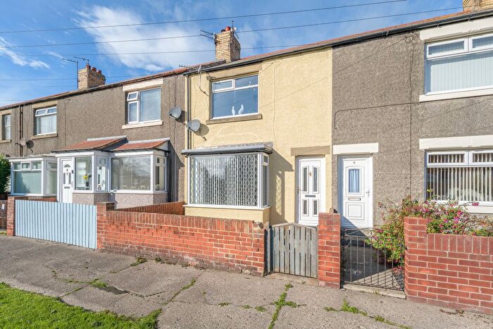2 Bedroom Terraced House For Sale In Windsor Terrace, Amble, NE65
