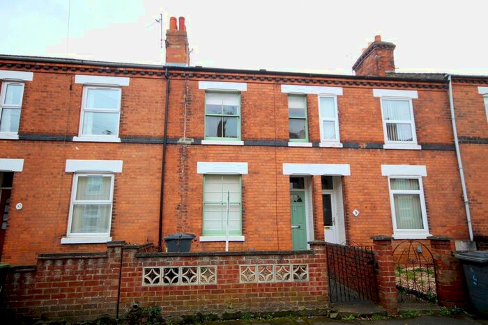 3 Bedroom Terraced House To Rent In Colwell Road, Wellingborough, NN8