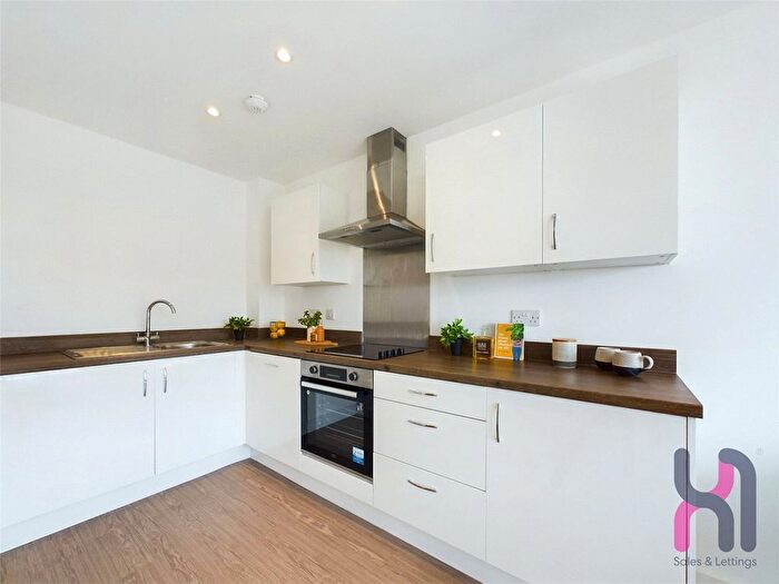 1 Bedroom Flat To Rent In The Landmark, Oldfield Road, Salford, M5