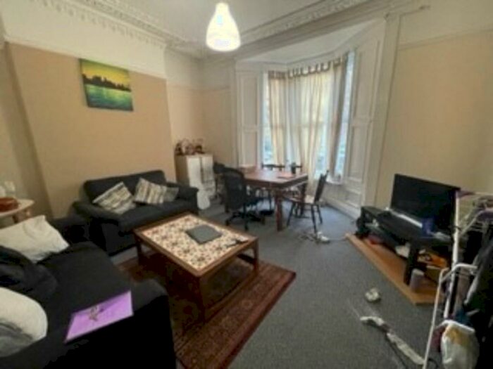 4 Bedroom Semi-Detached House To Rent In Harrison Place, Sandyford, NE2