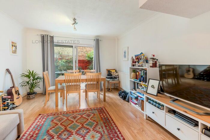 2 Bedroom Terraced House To Rent In Ravenscourt Gardens, Hammersmith, W6