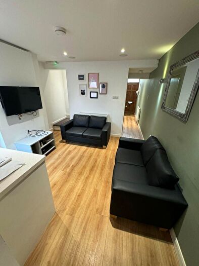 4 Bedroom Flat To Rent In Leek Road, ST4