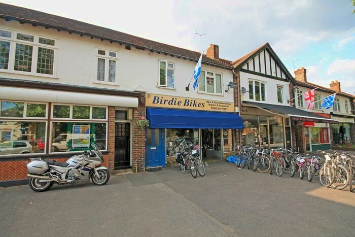 1 Bedroom Flat To Rent In Wensleydale Road, Hampton, TW12