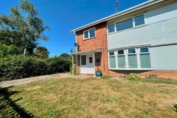 3 Bedroom Property To Rent In Madams Hill Road, Solihull, B90