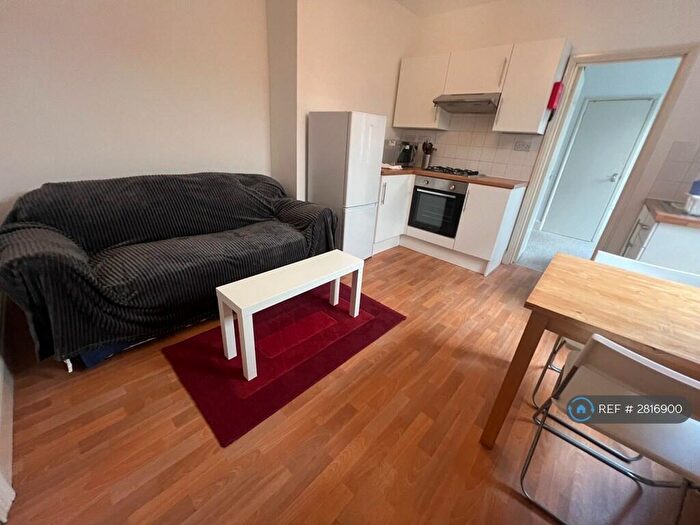 1 Bedroom Flat To Rent In Kingsley Road, Plymouth, PL4