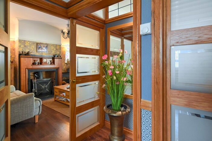 4 Bedroom Detached House For Sale In Thorpedene Gardens, Shoeburyness, Essex, SS3