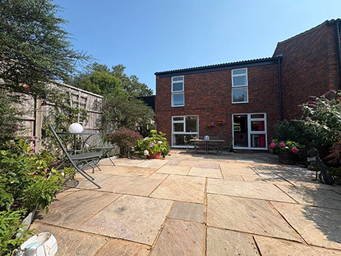 4 Bedroom End Of Terrace House For Sale In Stevenage, Hertfordshire, SG2