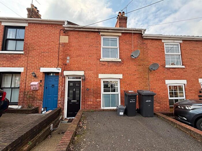2 Bedroom Terraced House To Rent In Old Winton Road, Andover, SP10