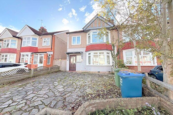 3 Bedroom Semi Detached House For Sale In Cambridge Road, North Harrow, HA2