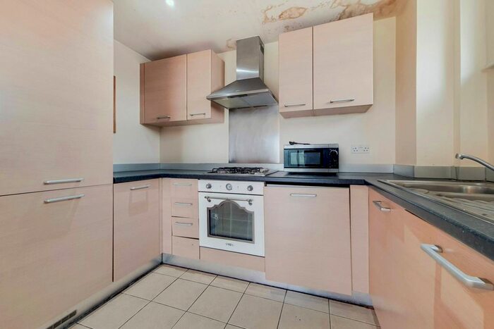 2 Bedroom Flat To Rent In Spring Place, Barking, IG11