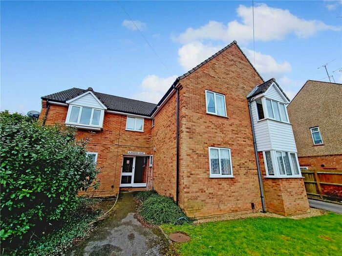 1 Bedroom Flat To Rent In Albisdene Court, Blinco Road, Rushden, Northants NN10